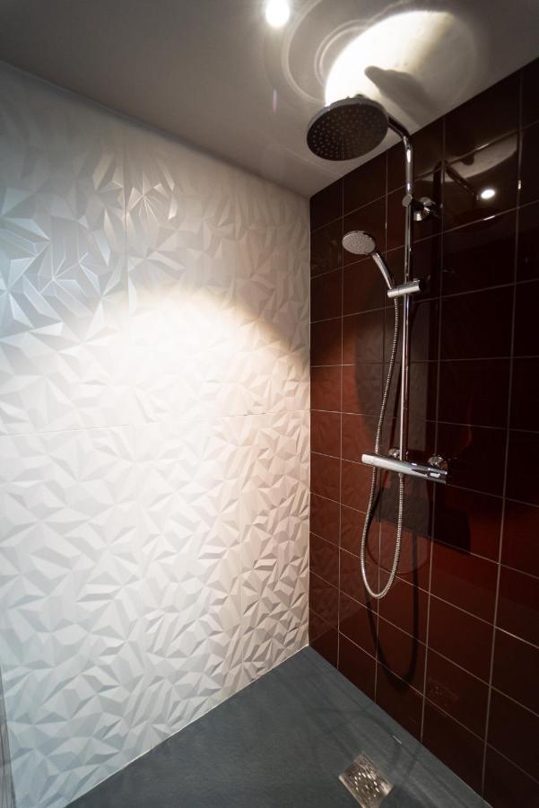 L'Azimut Hotel Senez Екстериор снимка
