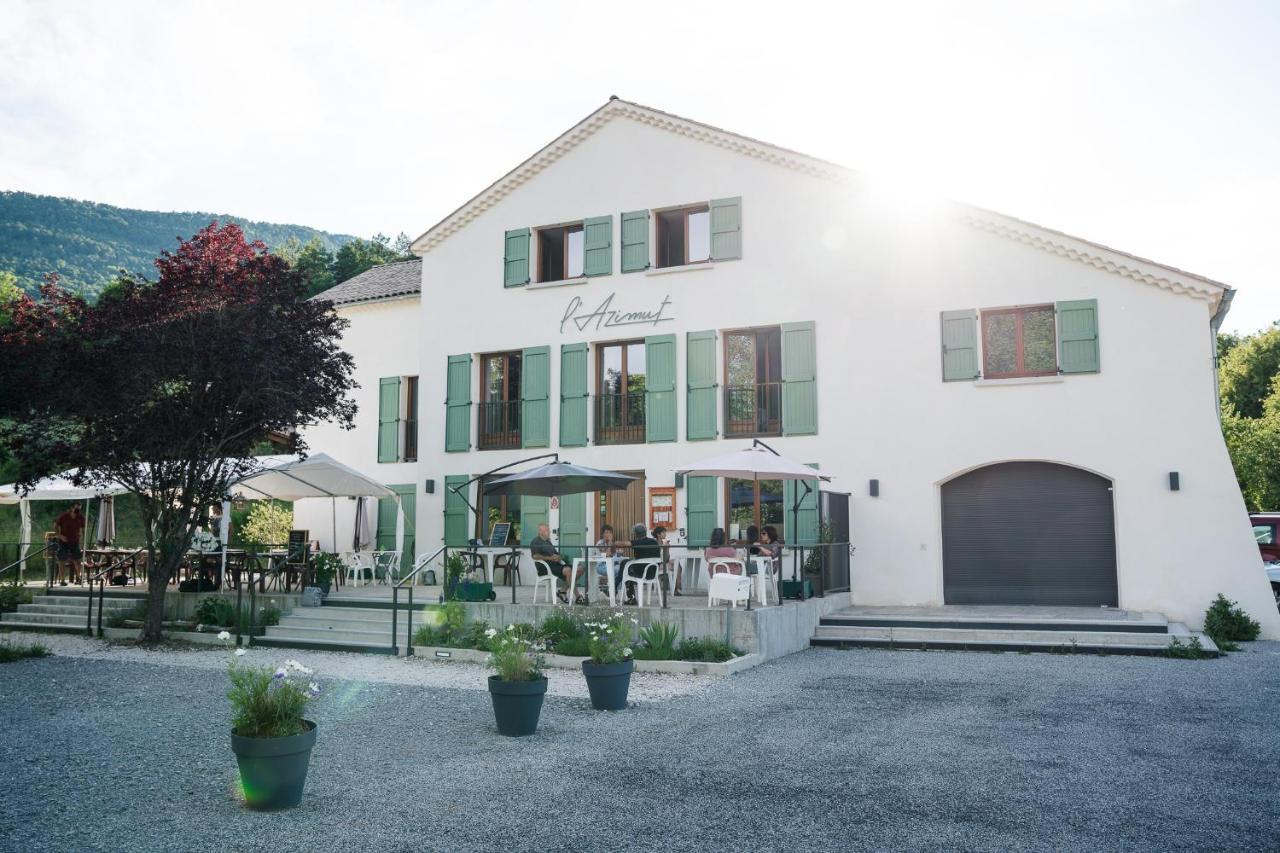 L'Azimut Hotel Senez Екстериор снимка