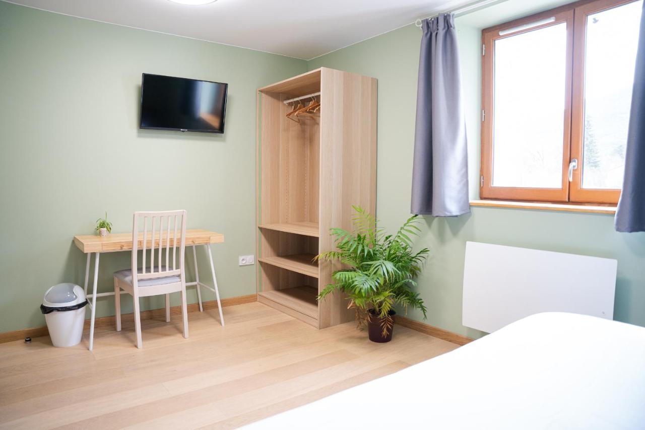 L'Azimut Hotel Senez Екстериор снимка