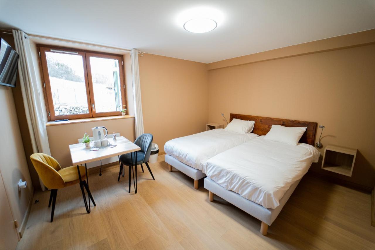 L'Azimut Hotel Senez Екстериор снимка